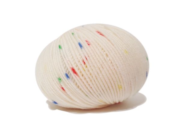Ein Knäuel der Cool Wool Punto Farbe 801